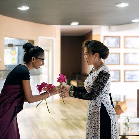 Miridiya Lake Resort Anuradhapura Ngoại thất bức ảnh