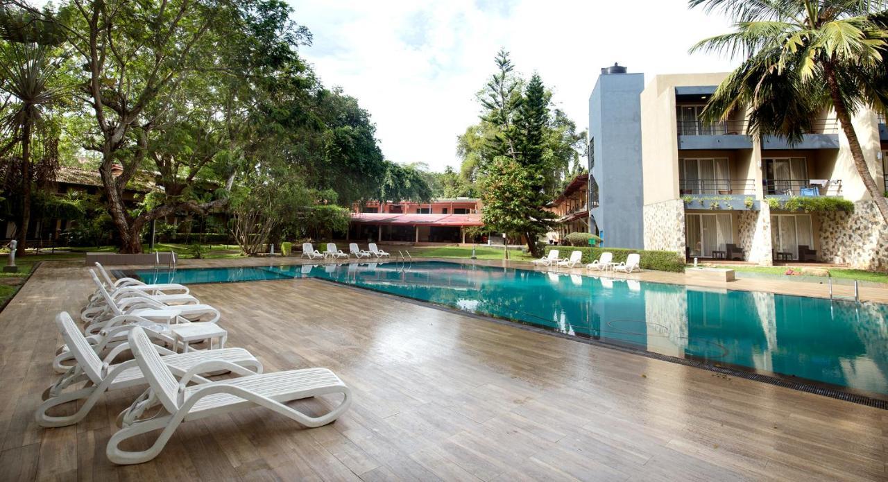 Miridiya Lake Resort Anuradhapura Ngoại thất bức ảnh