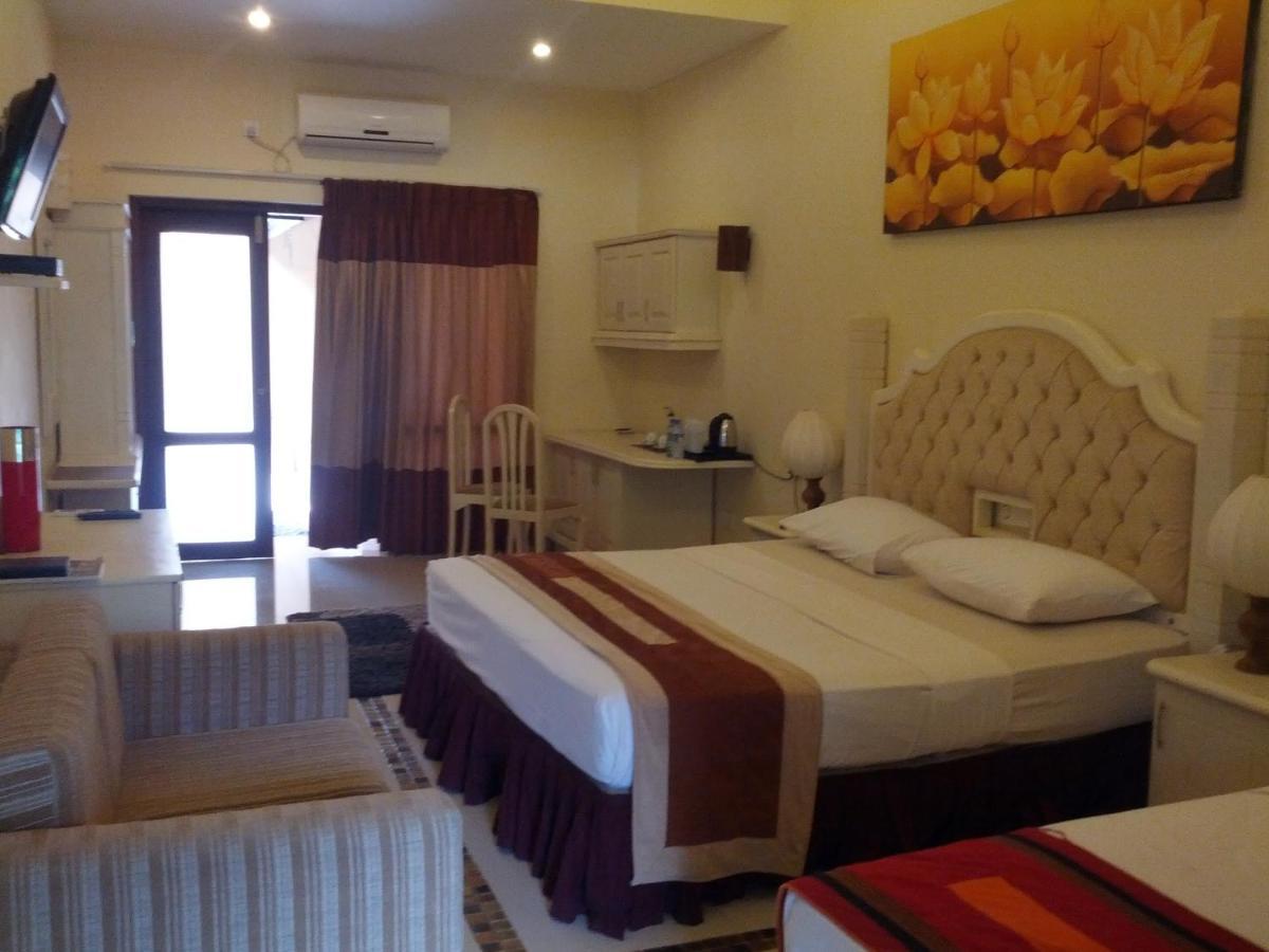 Miridiya Lake Resort Anuradhapura Phòng bức ảnh